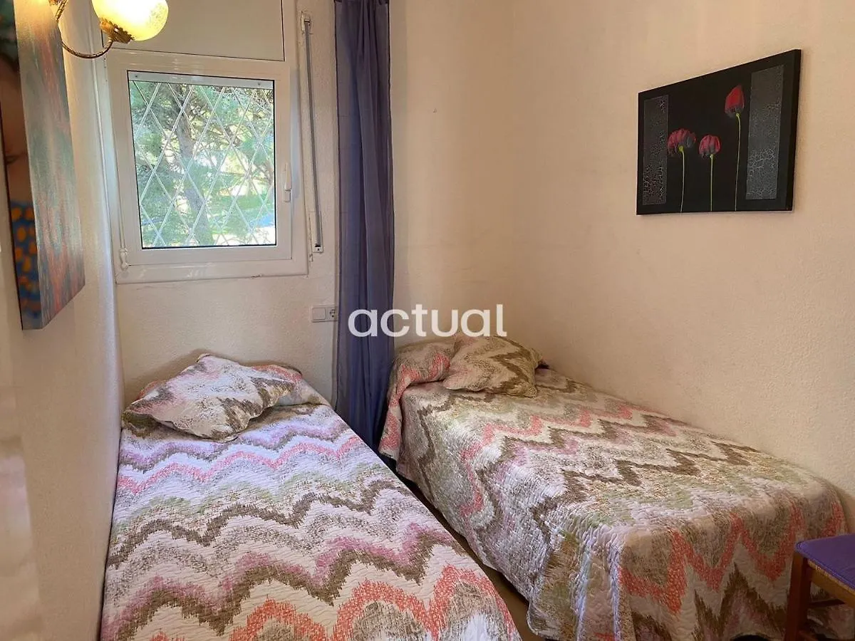 Politur J-30 Apartment Platja d'Aro Spain